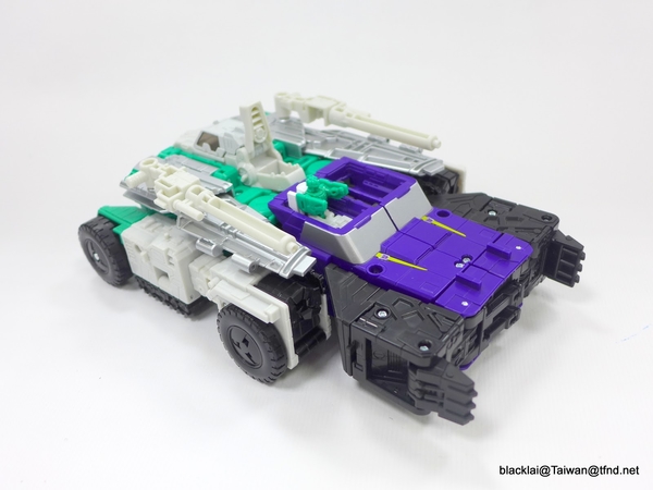 Generations Titans Return Sixshot   In Hand Photos Of Wave 3 Leader Class Figure  (64 of 89)